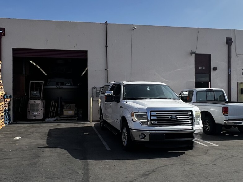 1531 W Rosecrans Ave, Gardena, CA à louer - Photo du bâtiment - Image 1 de 4