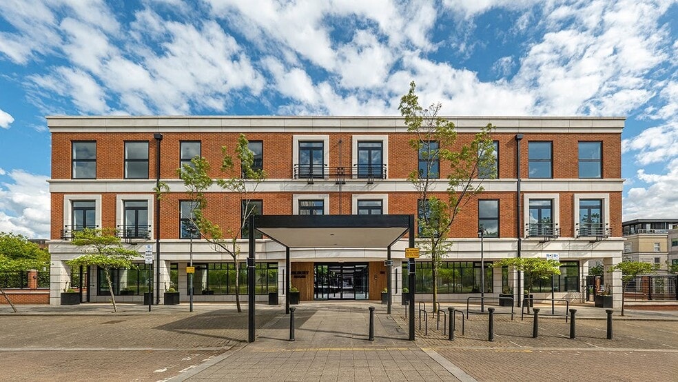 Silbury Blvd, Milton Keynes for lease - Building Photo - Image 1 of 15