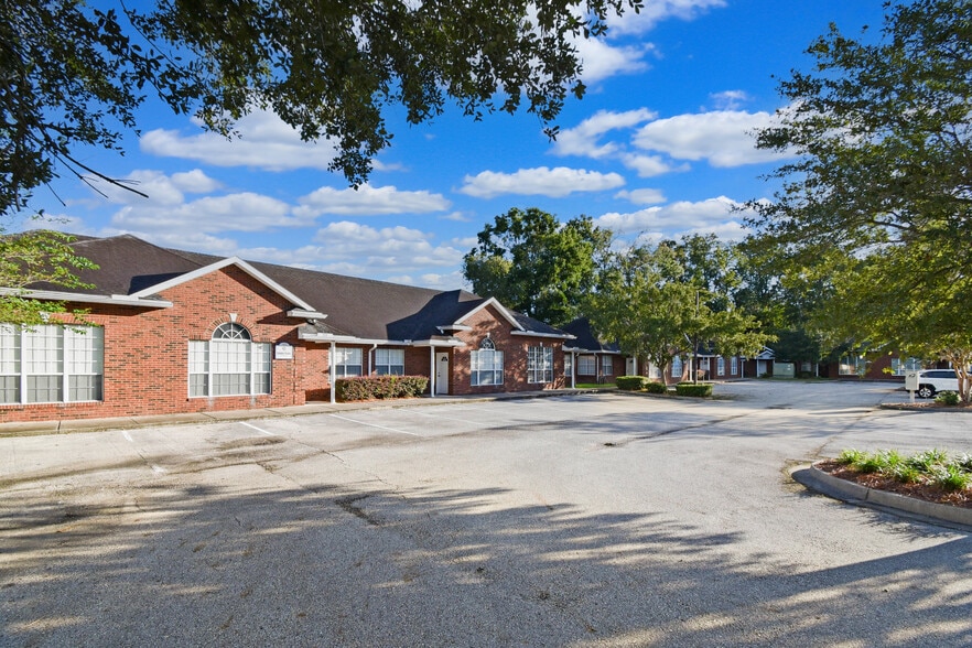 5911 Timuquana Rd, Jacksonville, FL for lease - Building Photo - Image 3 of 9