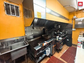 20833-20861 Ventura Blvd, Woodland Hills, CA for lease Interior Photo- Image 2 of 9