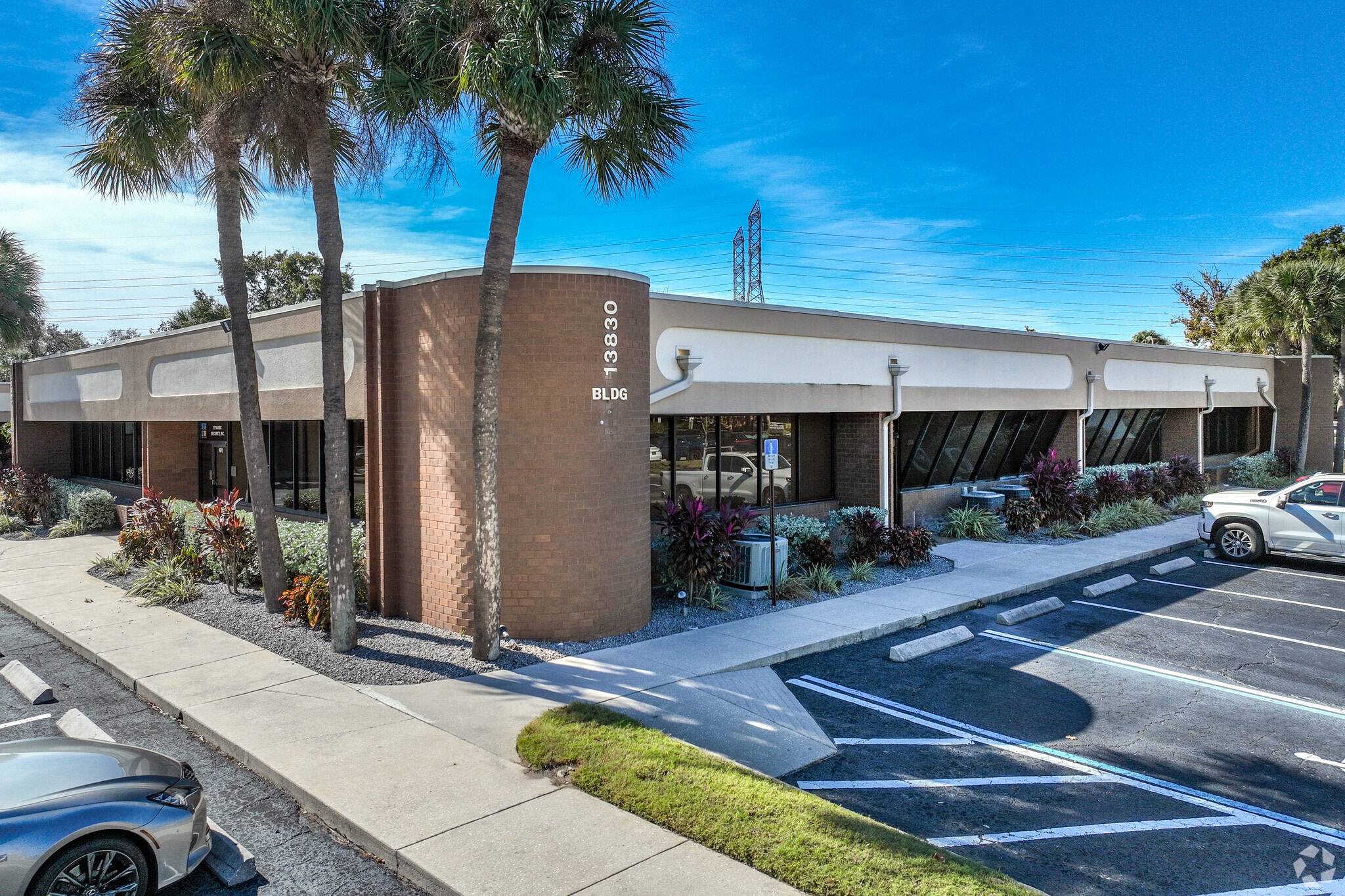 13830 N 58th St, Clearwater, FL for lease Building Photo- Image 1 of 16