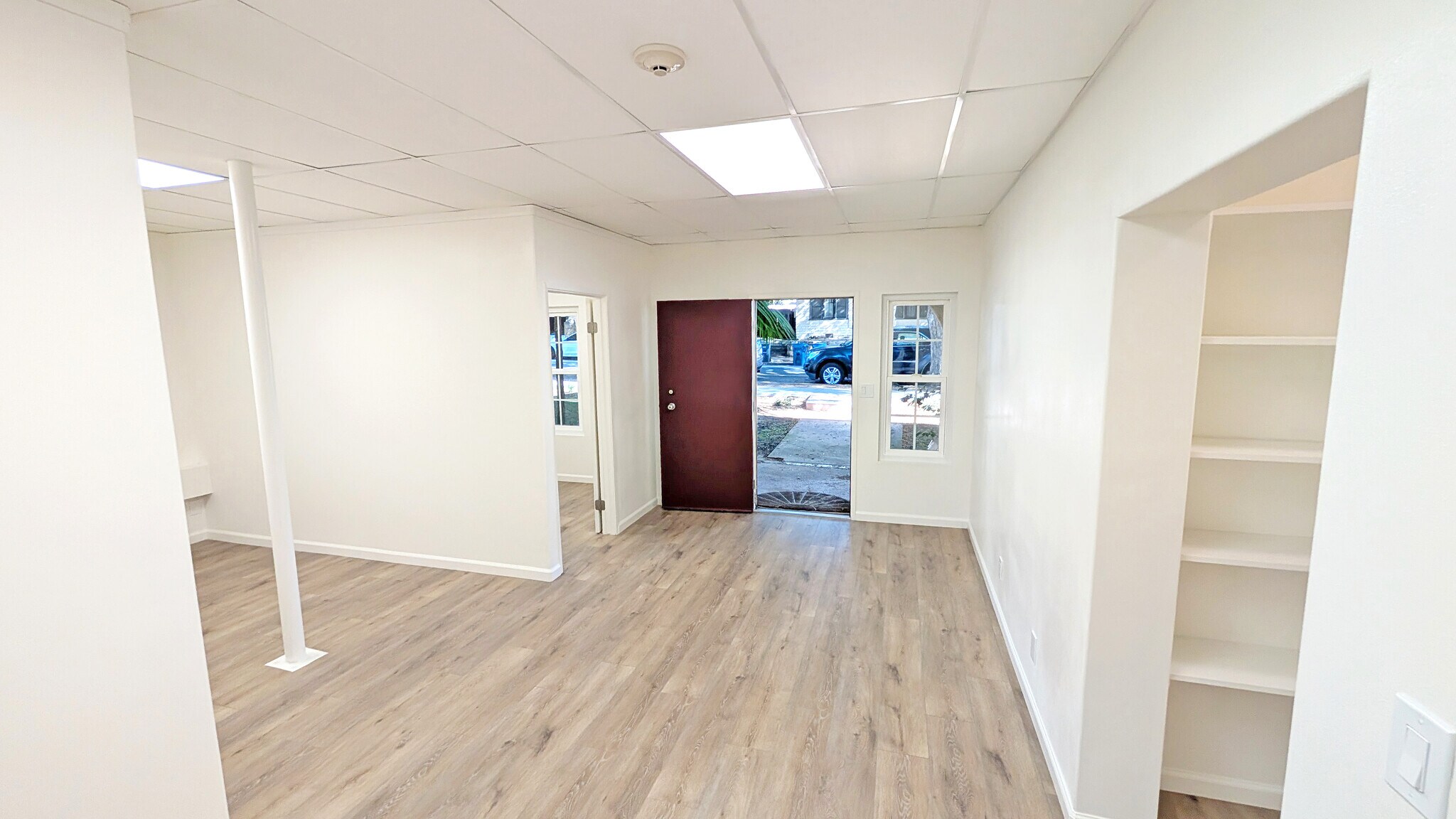 100-104 W Arrellaga St, Santa Barbara, CA à louer Photo intérieure- Image 1 de 10