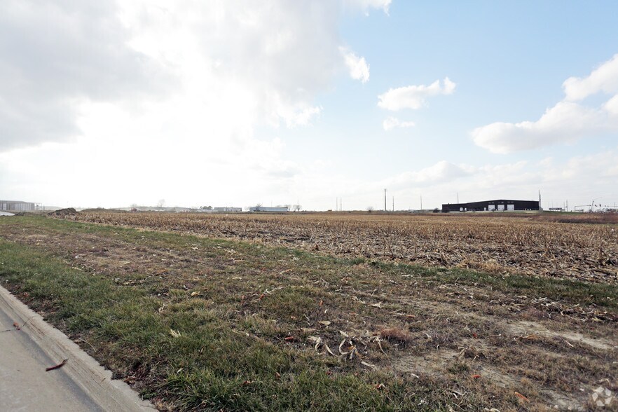 1250 Hickman Rd, Waukee, IA à louer - Photo du bâtiment - Image 2 de 5