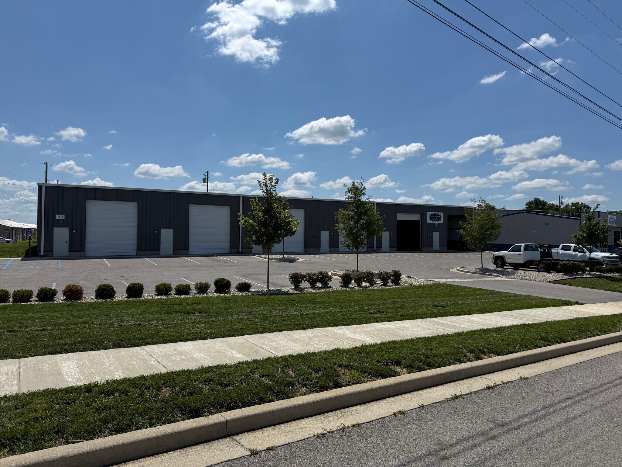 121 Zoe Rd, Nicholasville, KY à louer Photo du bâtiment- Image 1 de 2