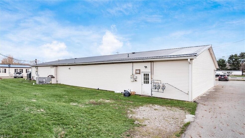 22 3rd st, Frazeysburg, OH for sale - Building Photo - Image 3 of 30