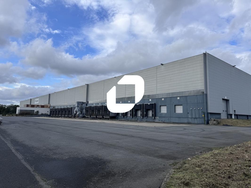 Industrial in Hem for lease Building Photo- Image 1 of 13