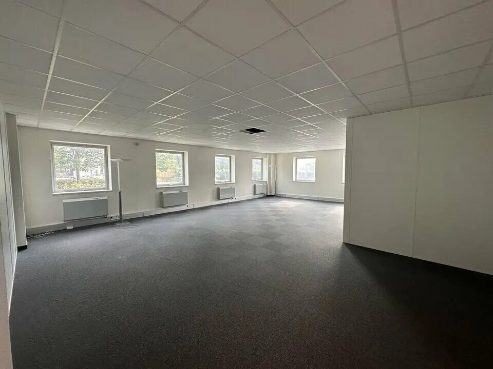 Office in Illkirch-Graffenstaden for lease Building Photo- Image 1 of 5