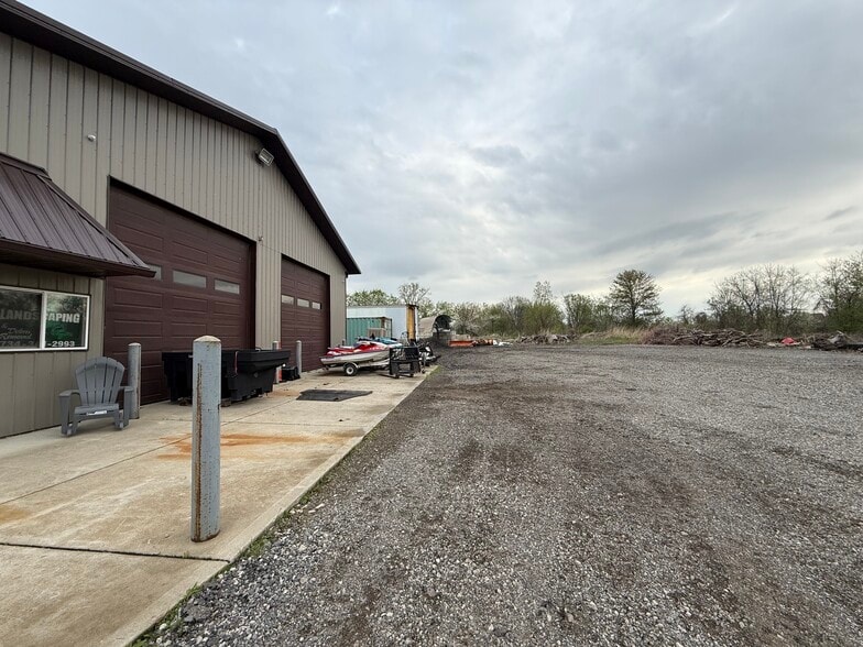 12010 Telegraph Rd, Carleton, MI à louer - Photo du bâtiment - Image 2 de 8