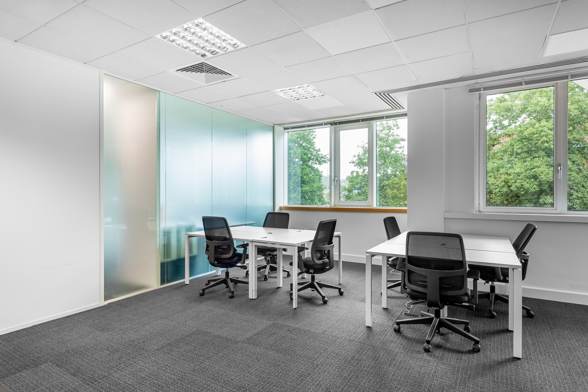 297-299 Kingston Rd, Leatherhead for lease Interior Photo- Image 1 of 7