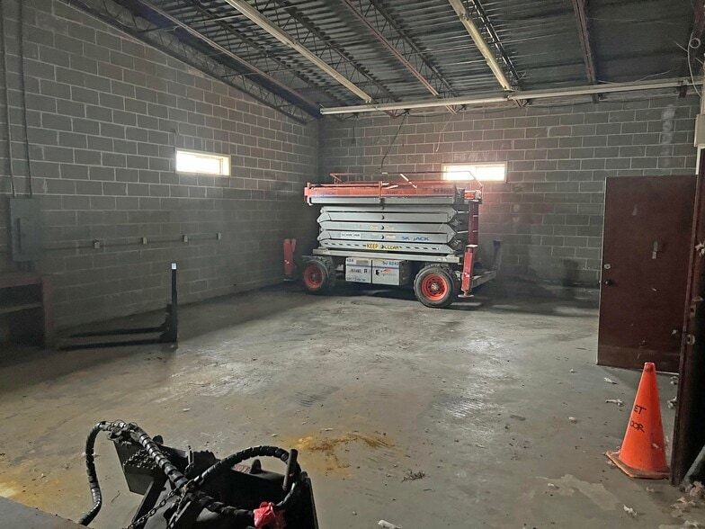 3901 S Padre Island Dr, Corpus Christi, TX for lease - Interior Photo - Image 2 of 4