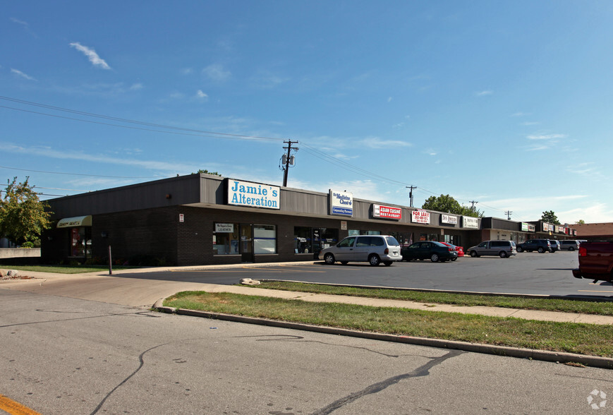 2801-2843 E State Blvd, Fort Wayne, IN for sale - Primary Photo - Image 1 of 1