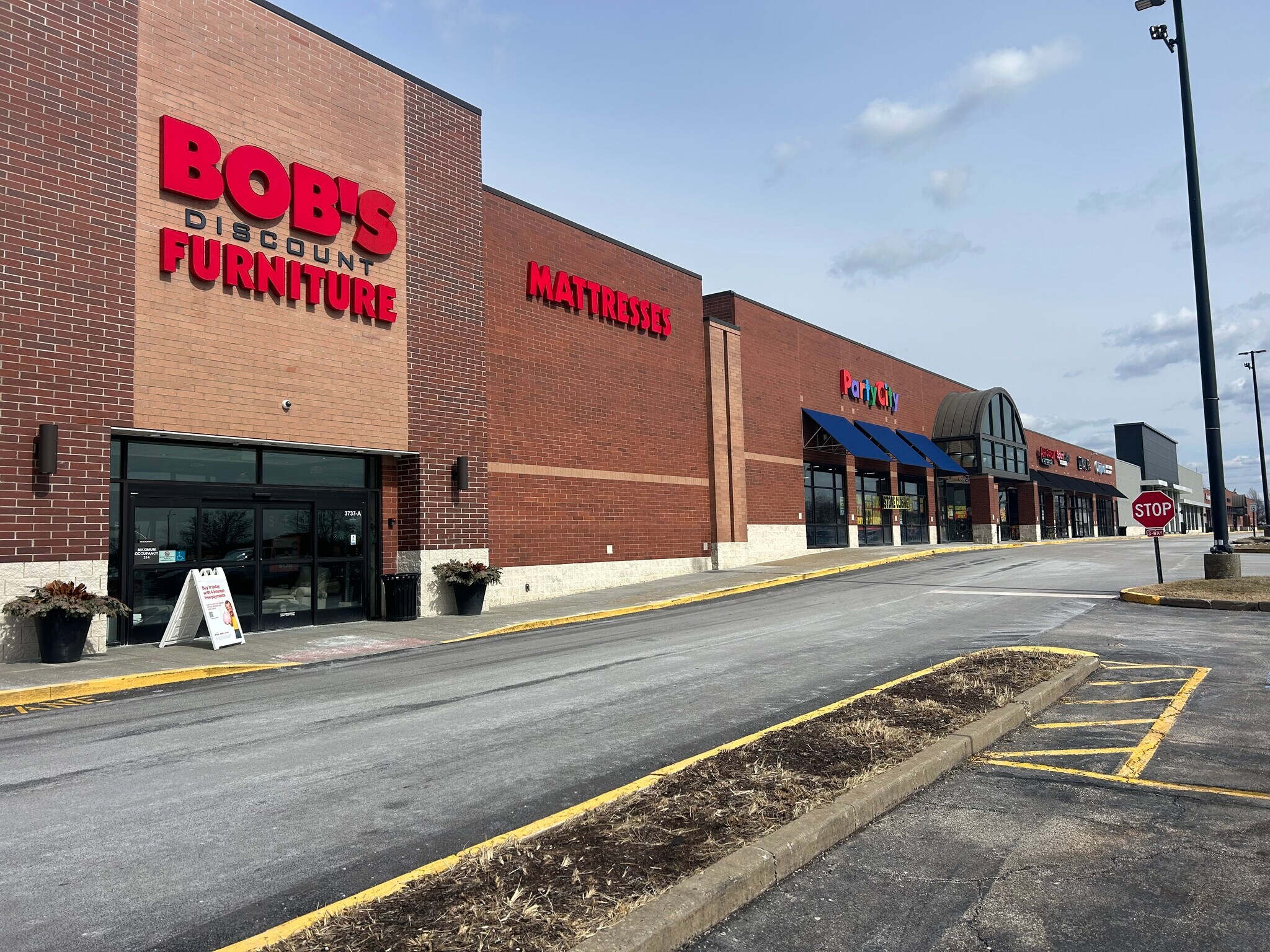 3737-3767 W Market St, Akron, OH à louer Photo du bâtiment- Image 1 de 6