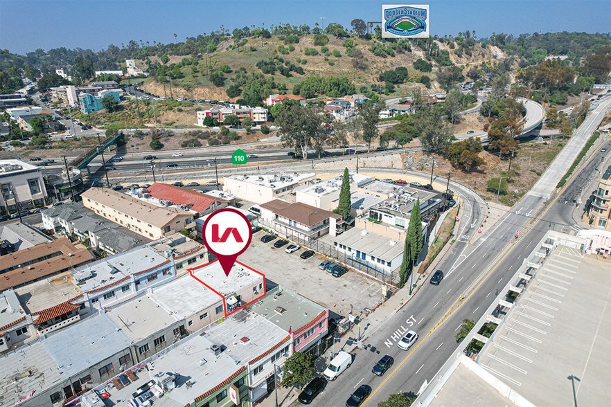 978 Chung King Rd, Los Angeles, CA à vendre - Photo du bâtiment - Image 3 de 14