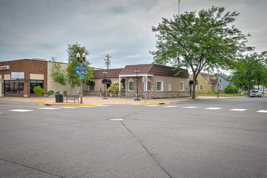 244 Main St S, Cambridge, MN for lease - Building Photo - Image 3 of 27
