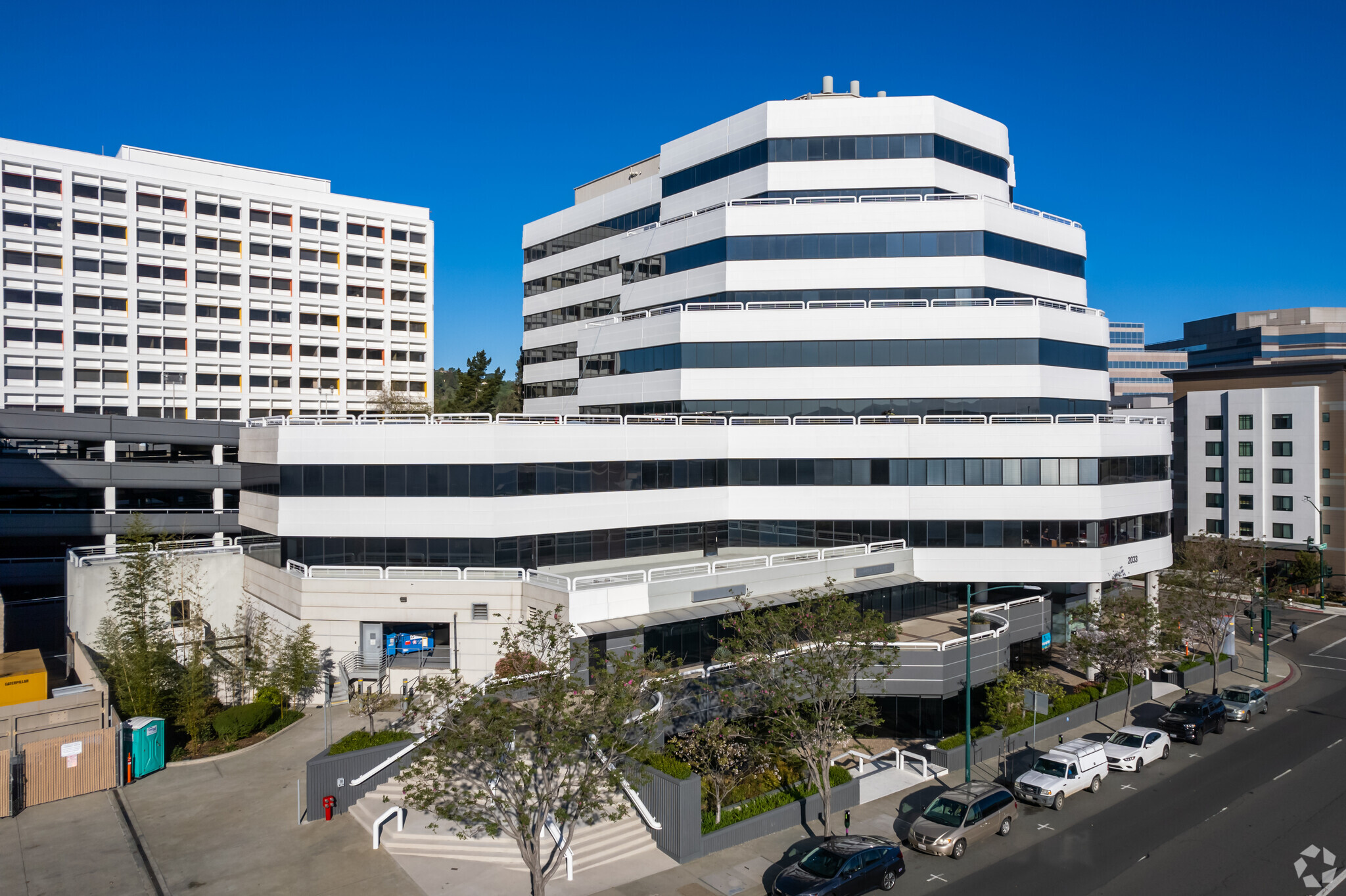 2033 N Main St, Walnut Creek, CA à louer Photo du bâtiment- Image 1 de 6