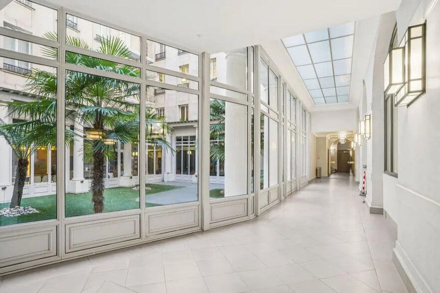 14-18 Rue Volney, Paris for lease - Building Photo - Image 2 of 7