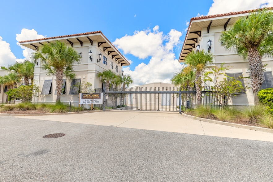 3088 W International Speedway Blvd, Daytona Beach, FL à vendre - Photo du bâtiment - Image 3 de 21