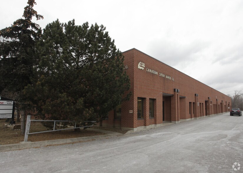 216 Rivermede Rd, Concord, ON for sale - Primary Photo - Image 1 of 1