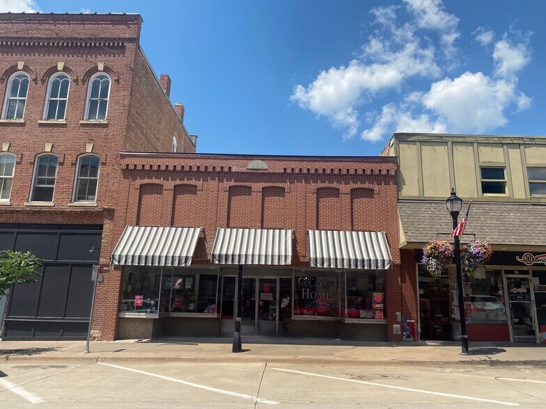 320 W 3rd St, Red Wing, MN for sale - Building Photo - Image 1 of 6