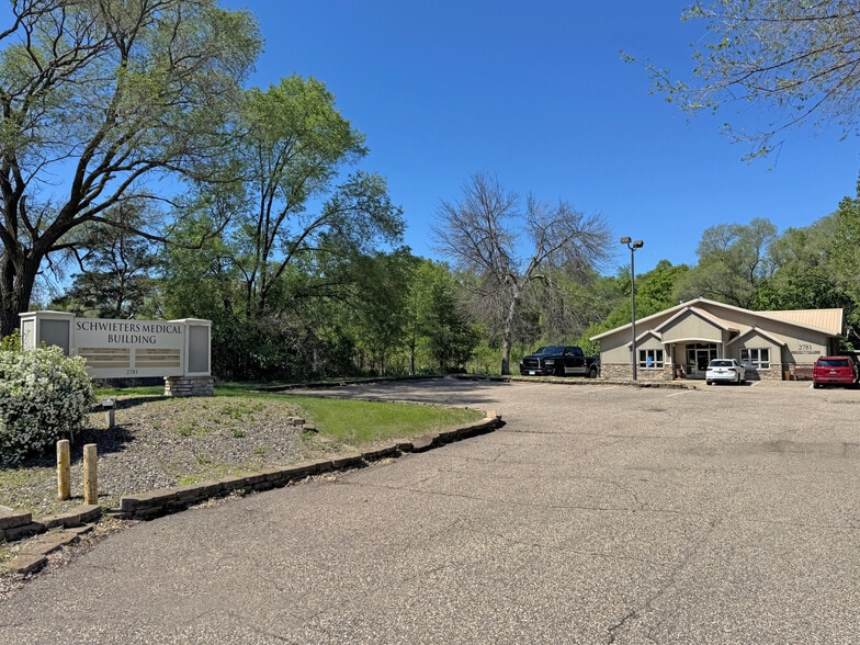 2781 Pilot Knob Rd, Eagan, MN à vendre - Photo du bâtiment - Image 2 de 12