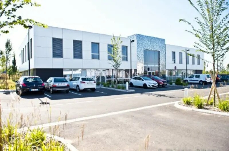 Office in Rang-du-Fliers for sale - Building Photo - Image 1 of 3