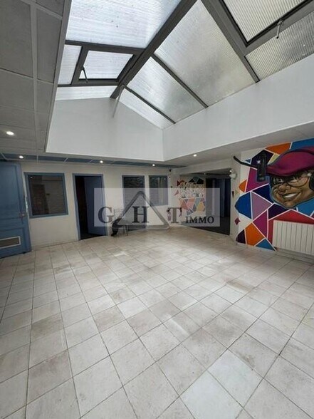 Bureau dans Charenton-le-Pont à louer - Photo intérieure - Image 2 de 3