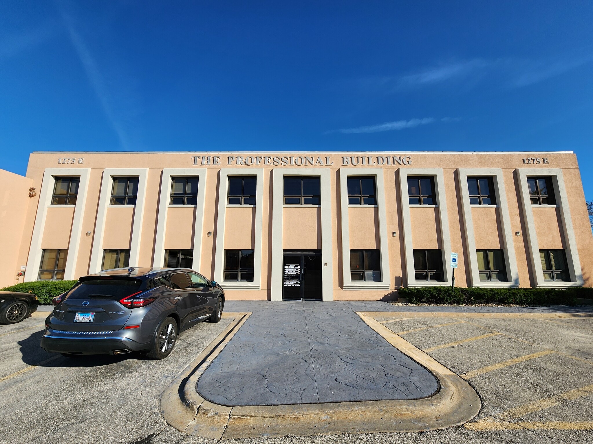 1275 E Butterfield Rd, Wheaton, IL for lease Primary Photo- Image 1 of 5