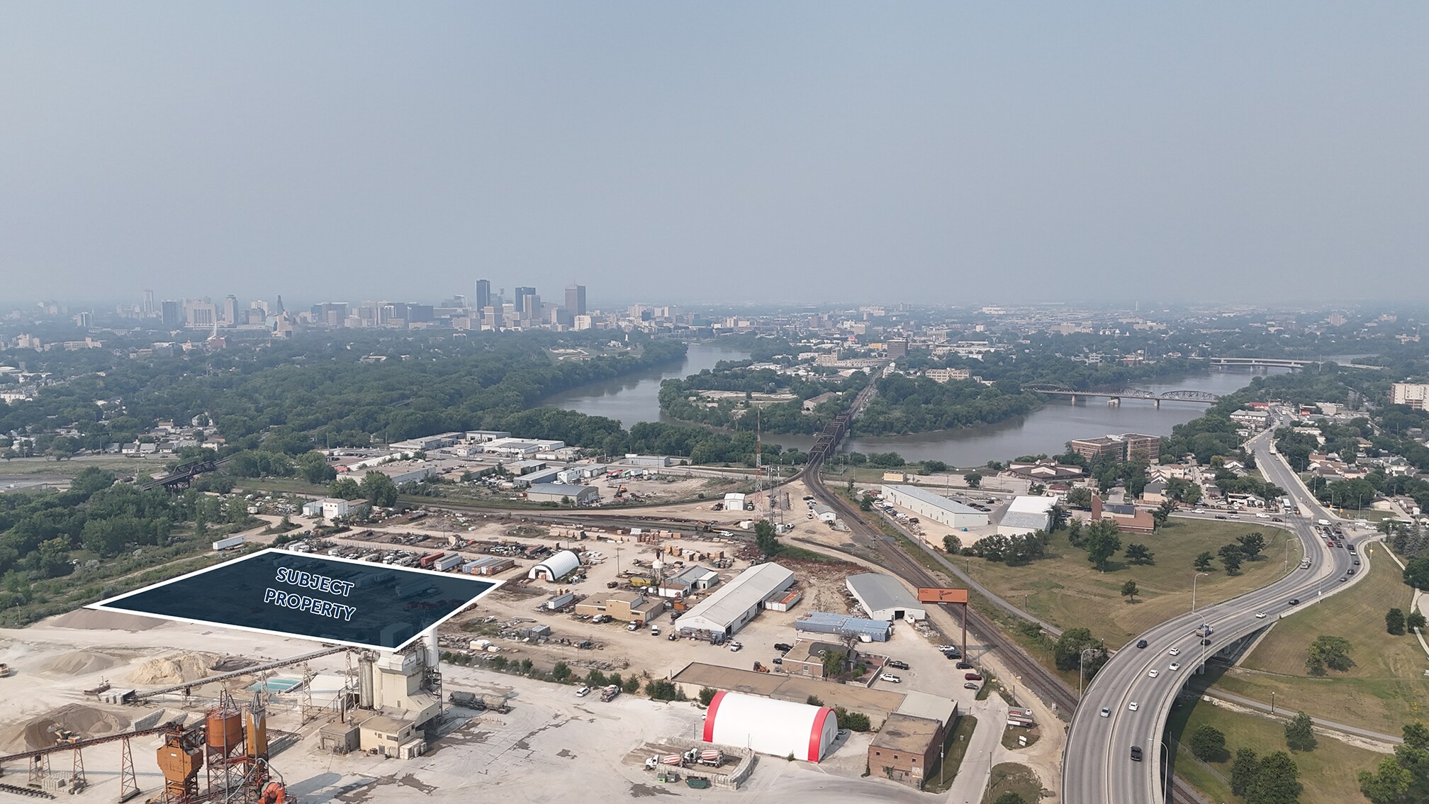 1 Cole Av, Winnipeg, MB à louer Photo principale- Image 1 de 5