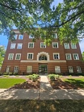 200 Queens Rd, Charlotte, NC for lease Building Photo- Image 2 of 2