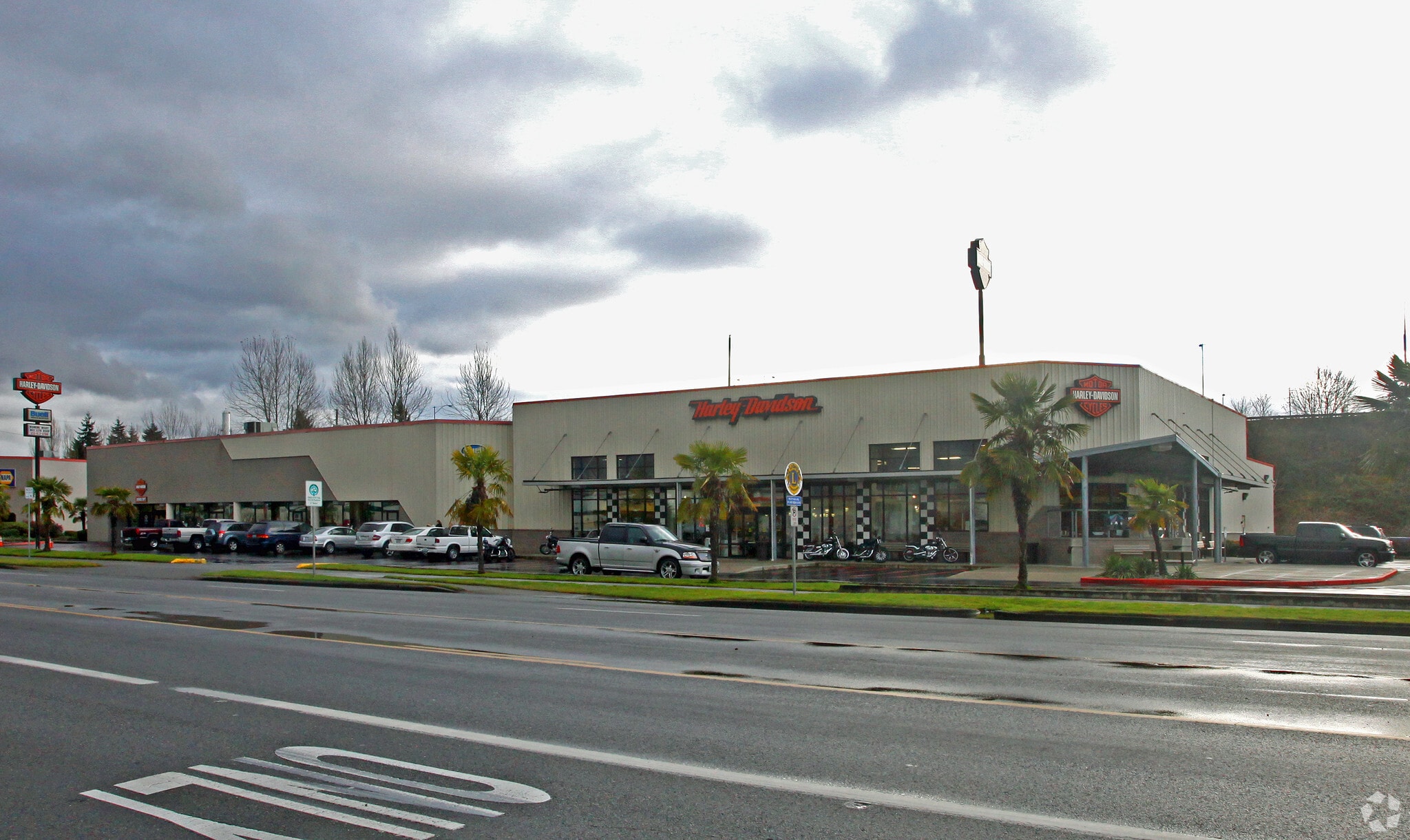 2302 Pacific Hwy E, Fife, WA for lease Building Photo- Image 1 of 3