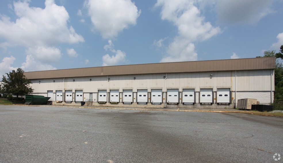 40 Industrial Dr, North East, MD for lease - Building Photo - Image 3 of 19
