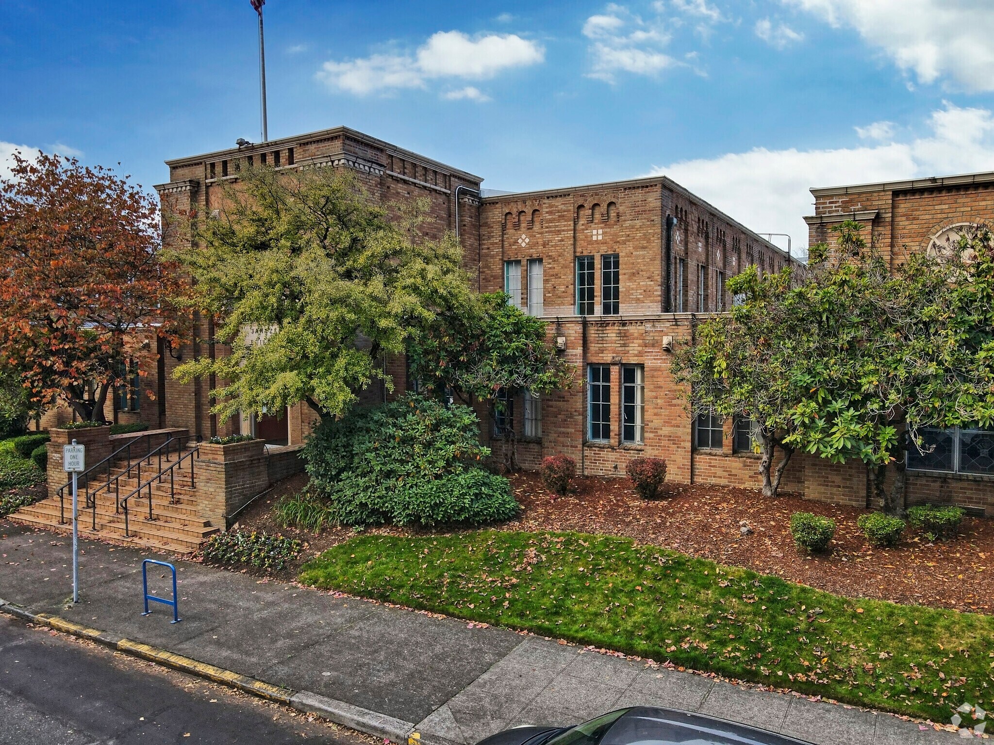 401-411 NE 19th Ave, Portland, OR à louer Photo du bâtiment- Image 1 de 9