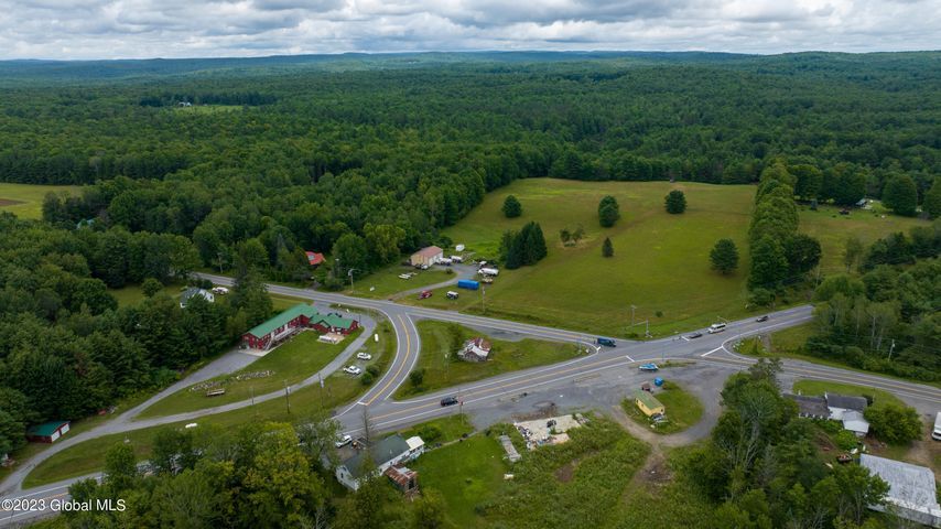 1196 Route 29, Galway, NY à vendre - Photo du bâtiment - Image 2 de 8