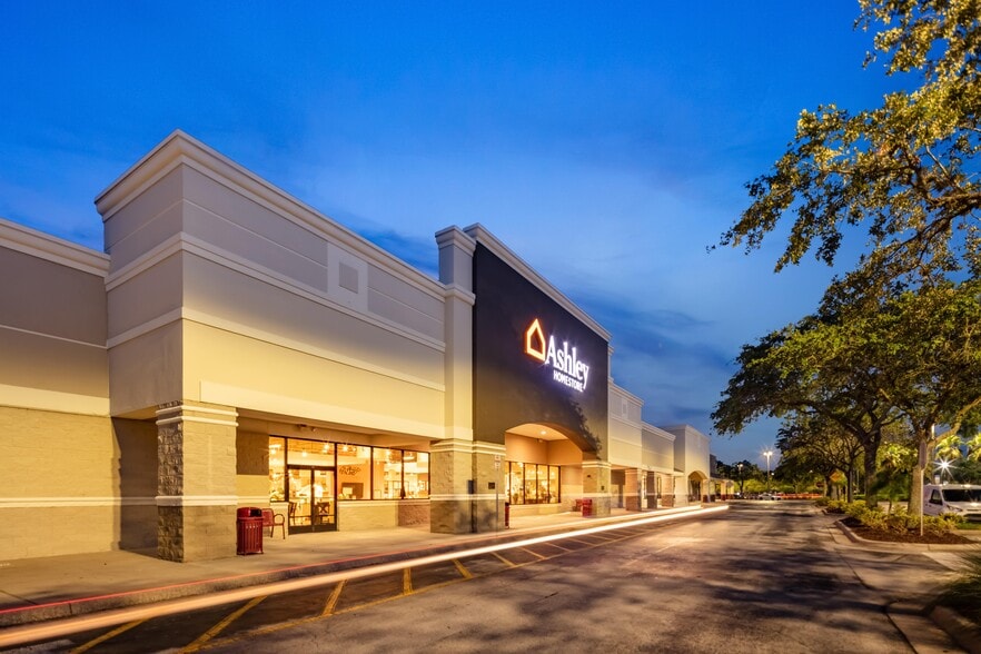 101-401 Towne Center Blvd, Sanford, FL à louer - Photo du bâtiment - Image 3 de 10
