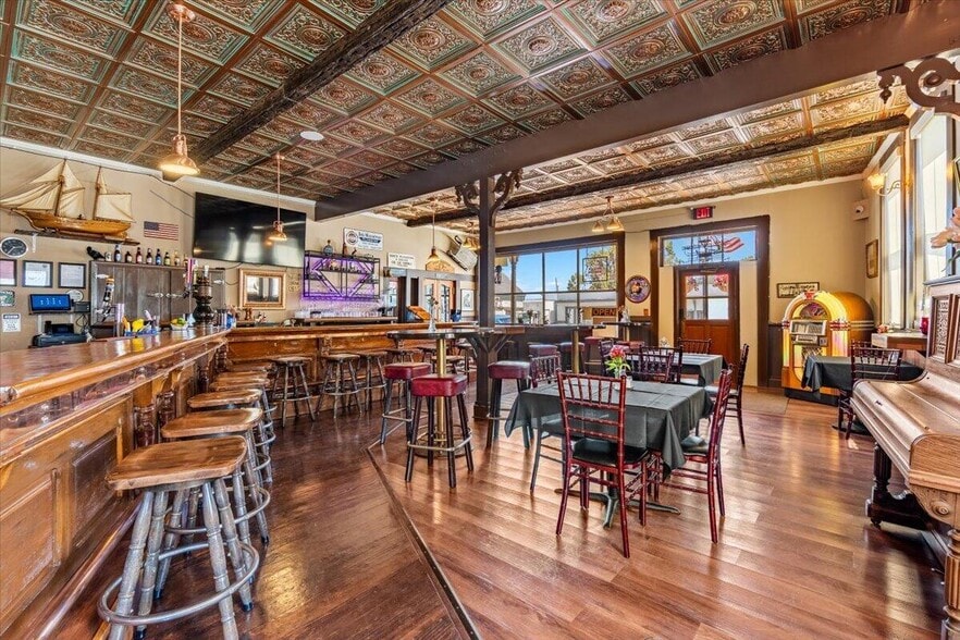 315 Main St, Ferndale, CA for sale - Building Photo - Image 3 of 73