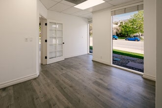 2505 Canada Blvd, Glendale, CA for lease Interior Photo- Image 1 of 33