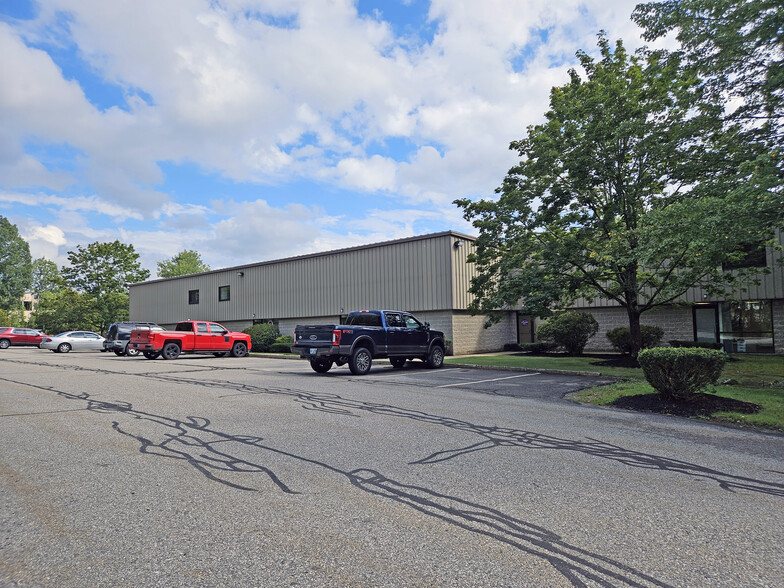 41 Industrial Dr, Exeter, NH for sale - Building Photo - Image 1 of 1