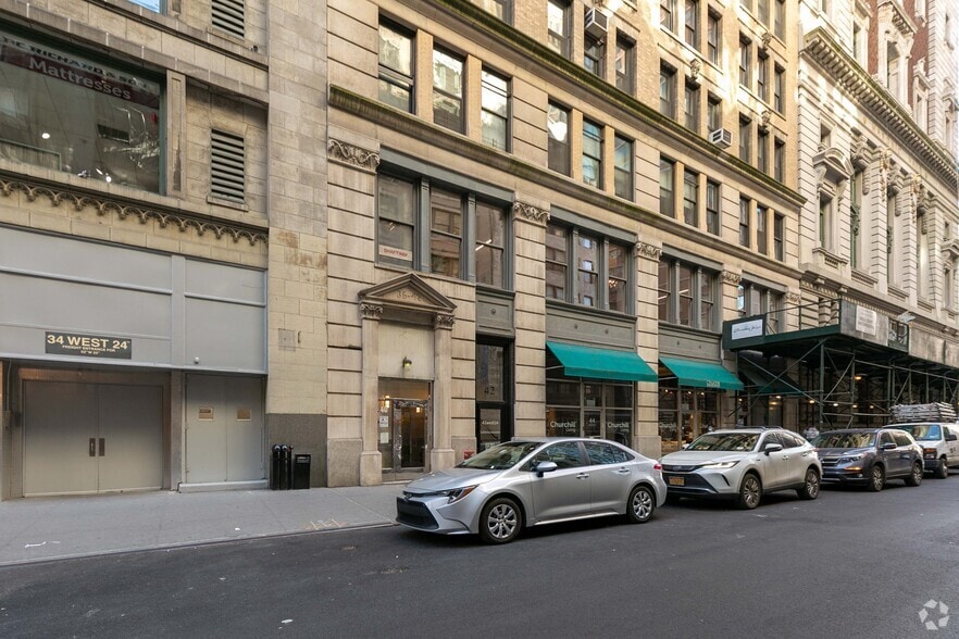 44 W 24th St, New York, NY for lease - Building Photo - Image 2 of 5