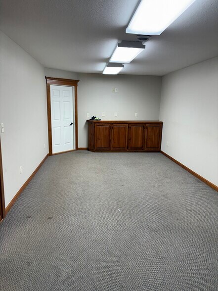 6254 34th Ave NW, Rochester, MN à louer - Photo du bâtiment - Image 2 de 34