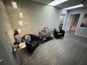 6650 S Vine St, Centennial, CO for lease Interior Photo- Image 2 of 17