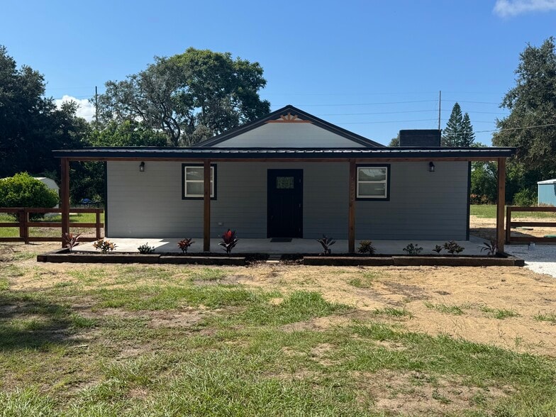 136 Jack Pine St, Lake Wales, FL à vendre - Photo du bâtiment - Image 2 de 25