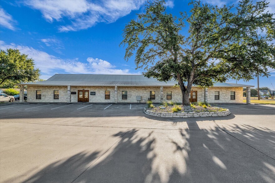 8300 Old Mcgregor Rd, Woodway, TX à vendre - Photo du bâtiment - Image 1 de 6