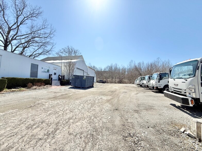 731 Cockerham Ln, Exton, PA for lease - Building Photo - Image 3 of 17