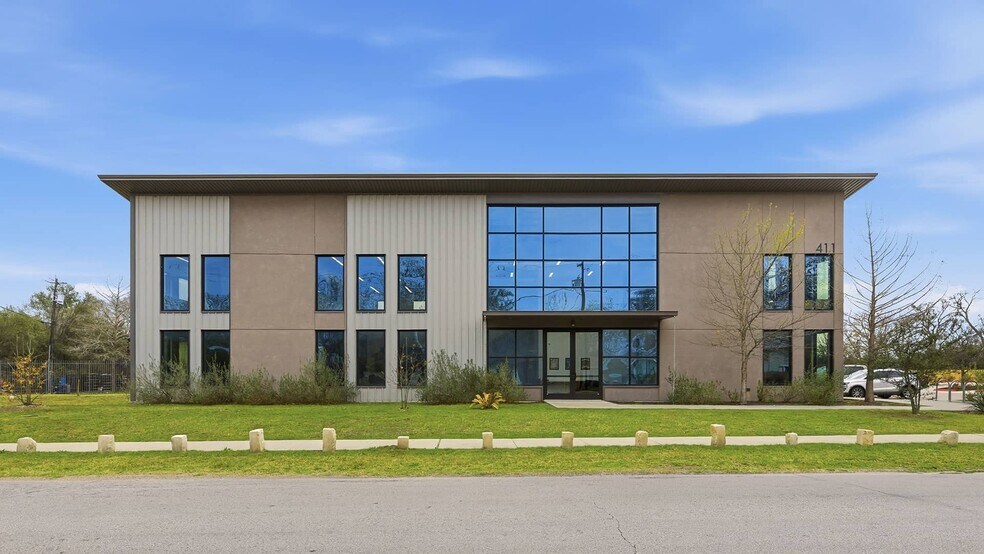 411 Radam Ln, Austin, TX à louer - Photo du bâtiment - Image 1 de 9