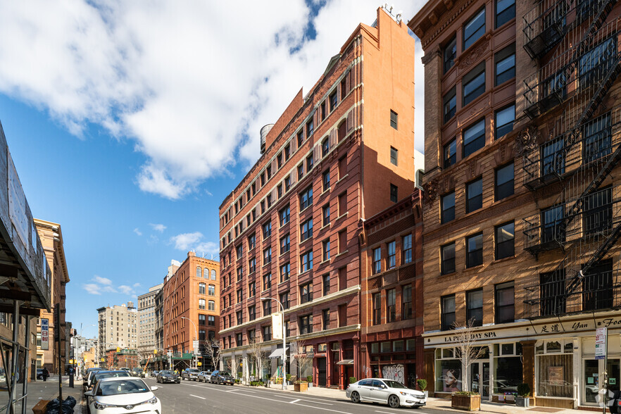 187-189 Lafayette St, New York, NY for lease - Building Photo - Image 2 of 8