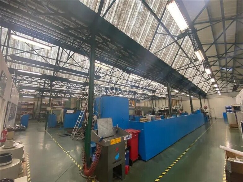 Flex dans Bagnolet à louer - Photo du bâtiment - Image 3 de 6