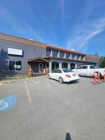 12300 Old Glenn Hwy, Eagle River, AK for lease - Building Photo - Image 2 of 13