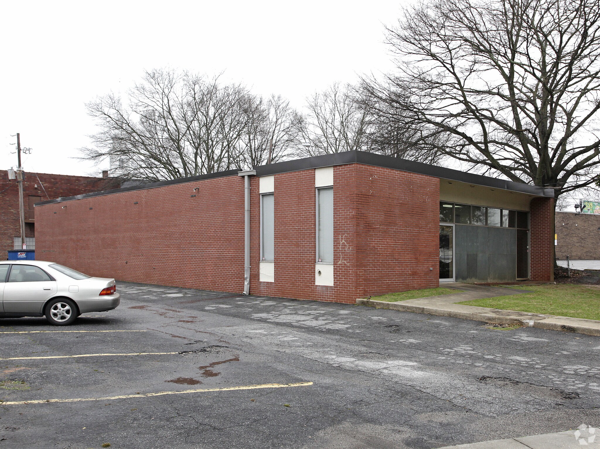 2947 E Point St, East Point, GA à vendre Photo du bâtiment- Image 1 de 4