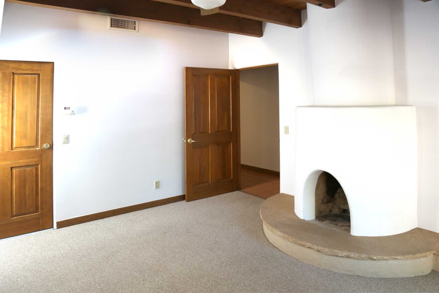 343 E Alameda St, Santa Fe, NM à vendre - Photo intérieure - Image 2 de 16