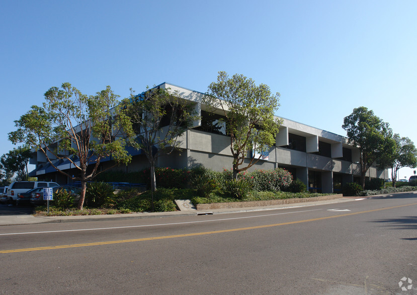 5601 Grossmont Center Dr, La Mesa, CA à vendre - Photo principale - Image 1 de 1